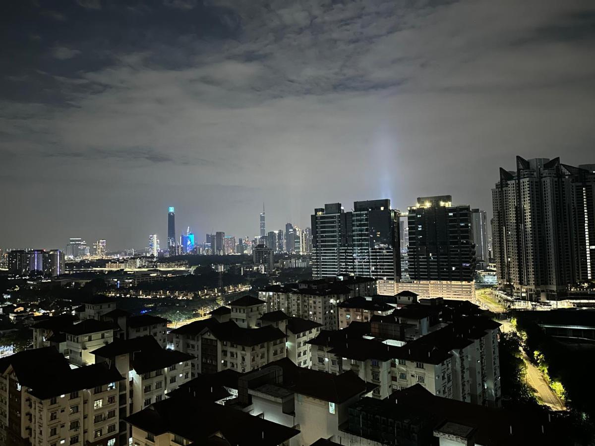 Reizz Residence By Perkasa Kuala Lumpur Luaran gambar