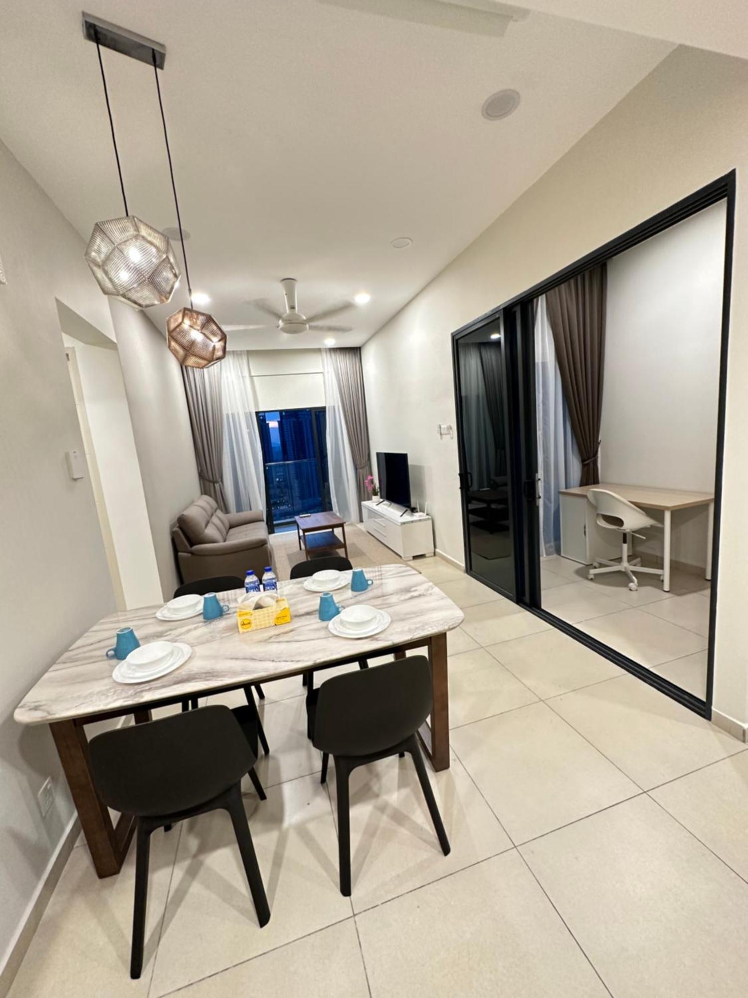 Reizz Residence By Perkasa Kuala Lumpur Luaran gambar